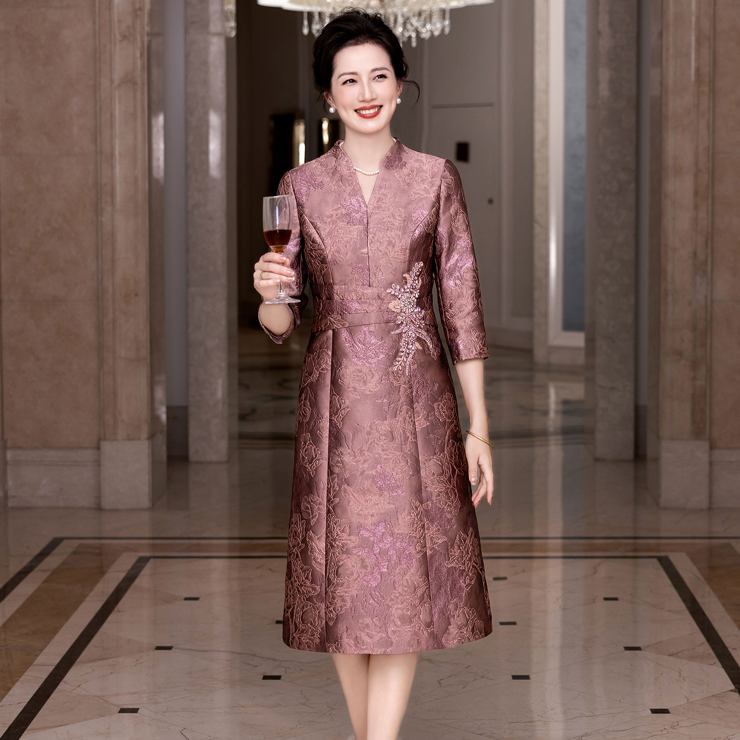 十一妈妈婚宴礼服女方母亲高贵年轻款结婚喜婆婆装婚礼服平时可穿