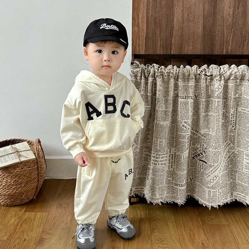 婴幼儿套装秋装外出服男女儿童字母连帽卫衣卫裤两件套春秋季韩版