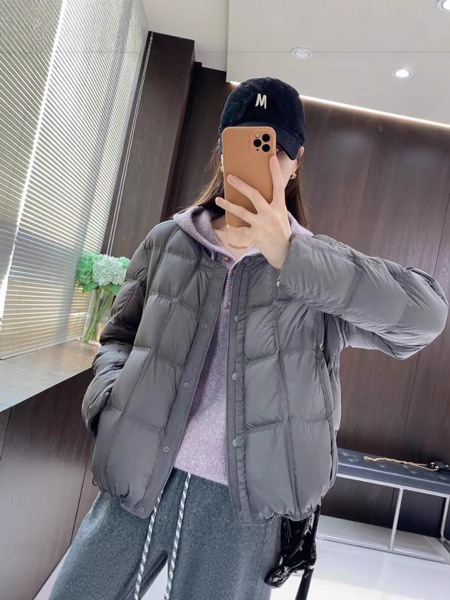 韩系高级感圆领面包棉服女装2025冬季新款小个子短款保暖外套上衣