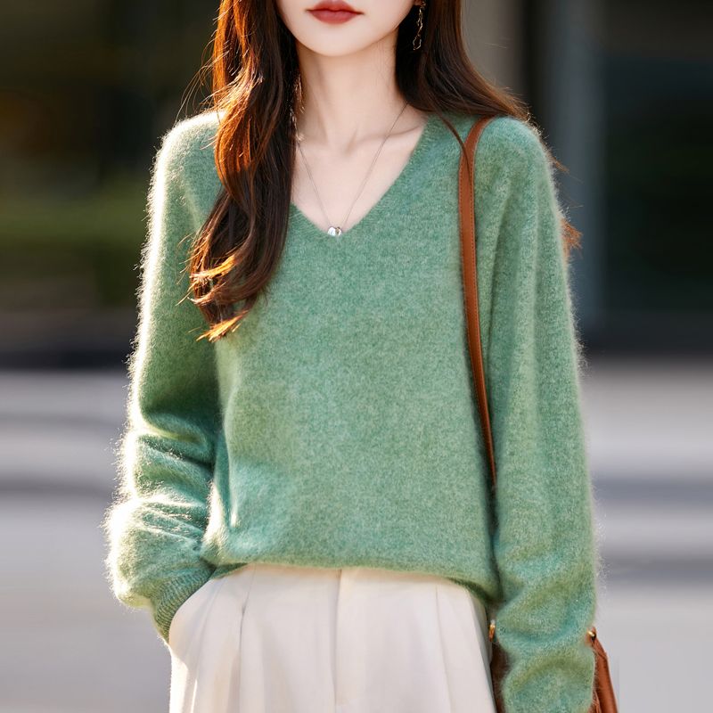 2025秋冬新款一线成衣羊绒拉毛针织套头羊毛衫女V领宽松打底衫