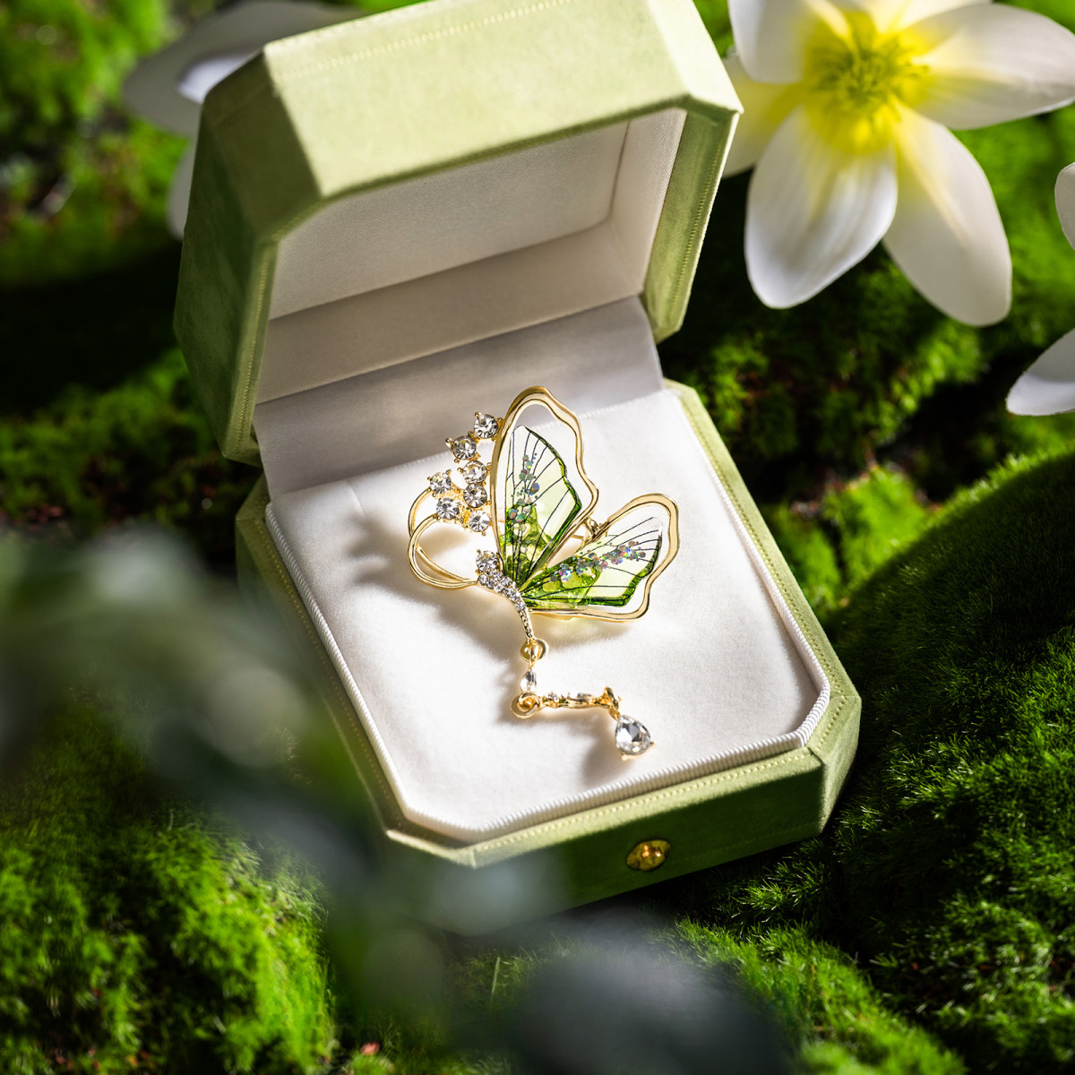 生日礼物女生送闺蜜朋友老师2025新款蝴蝶胸针礼盒套装实用纪念品