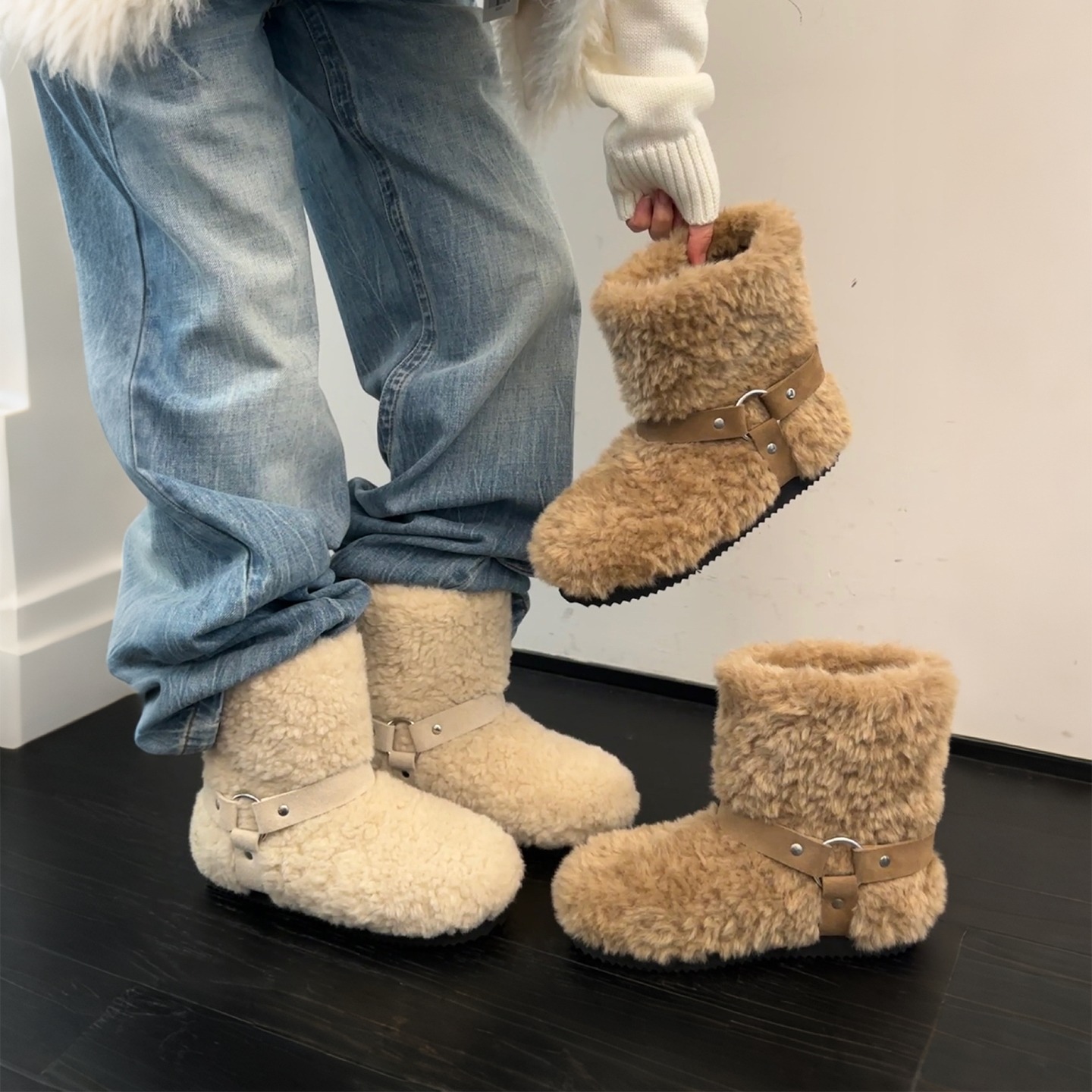 秋冬羊羔毛雪地靴2025新款复古厚底加绒加厚短靴增高休闲保暖棉鞋