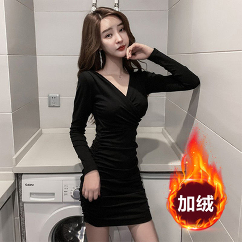 新款时尚洋气百搭2025秋冬连衣裙女加绒加厚新款洋气打底裙上班族