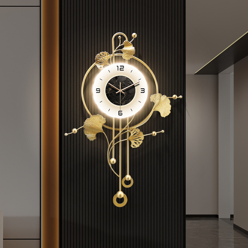 2025年新款现代挂钟轻奢客厅挂表创意简约钟表静音装饰时钟挂墙