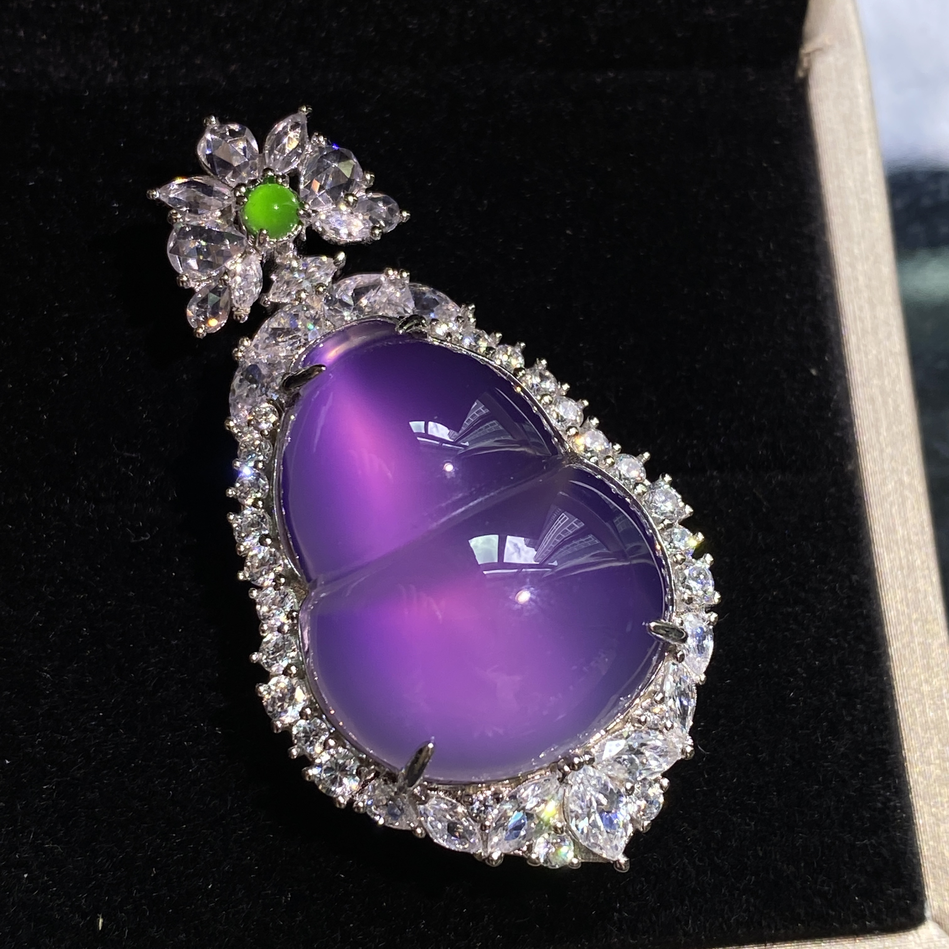 吊坠925银锆石 垫色合成锆石紫色气质轻奢女士葫芦时尚精美吊坠