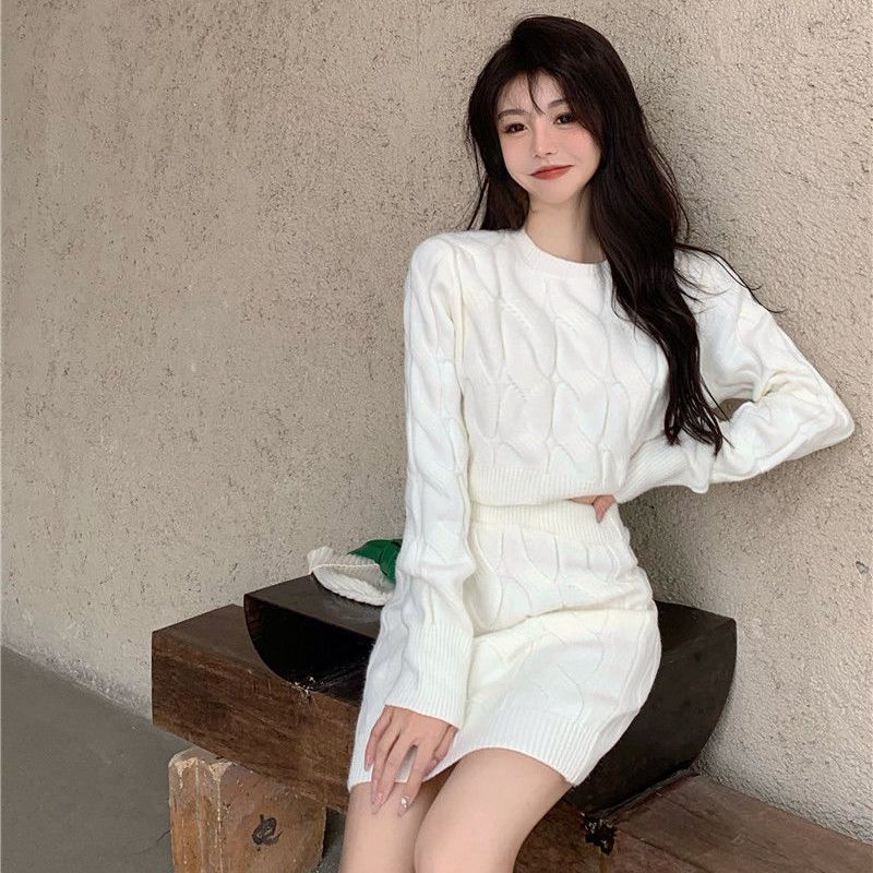 气质高腰包臀半身裙复古针织两件套港风套装女毛衣潮麻花短款