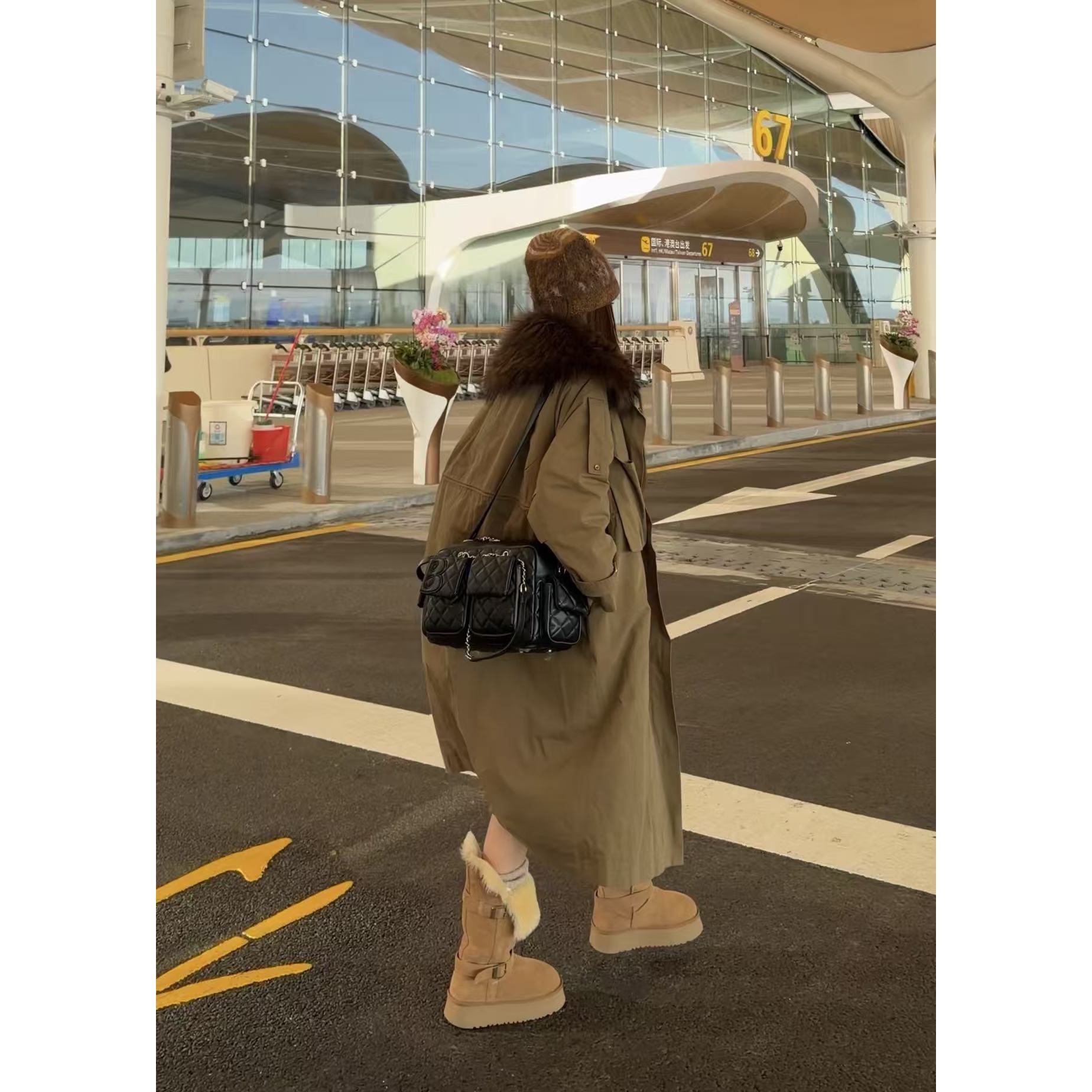 【陶格】进口“貉子毛领”200g白鹅绒“外套25D4C3809