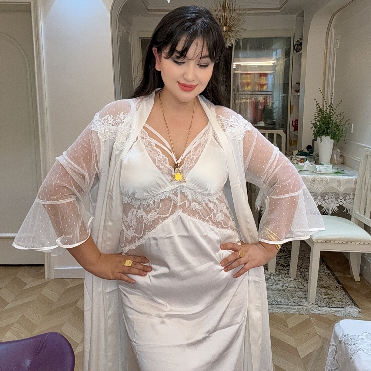 春夏网纱女士宫廷风精美蕾丝性感吊带睡衣