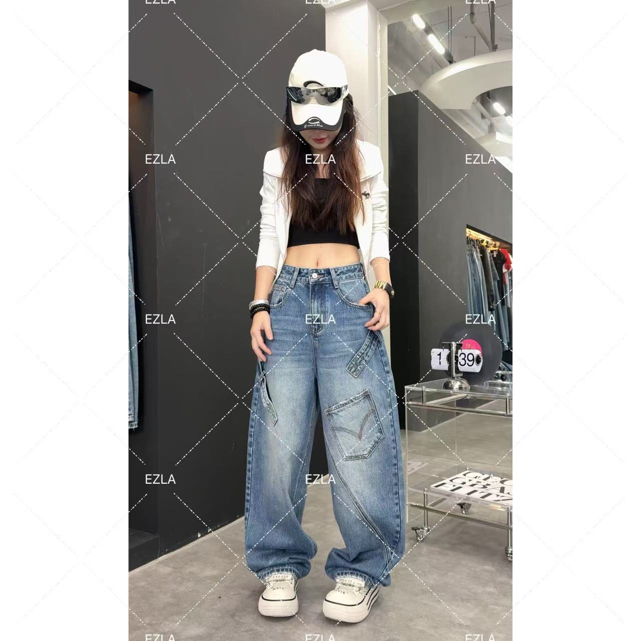 EZ8652新款2025女士潮款小个子时髦休闲百搭显瘦美式弯刀裤牛仔裤