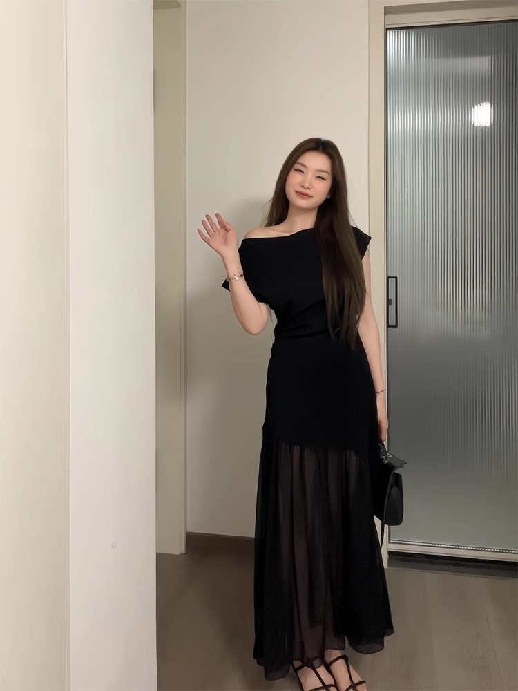 微胖mm法式高级感短袖连衣裙夏季新款气质赫本风斜肩拼接网纱长裙