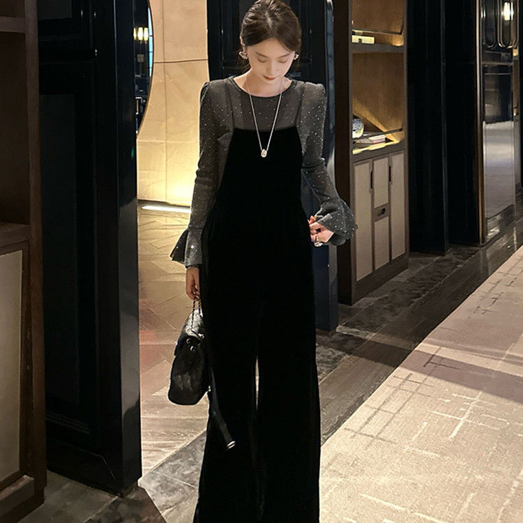 987超火穿搭一整套2025秋气质小香风T恤背带丝绒连体裤两件套套装