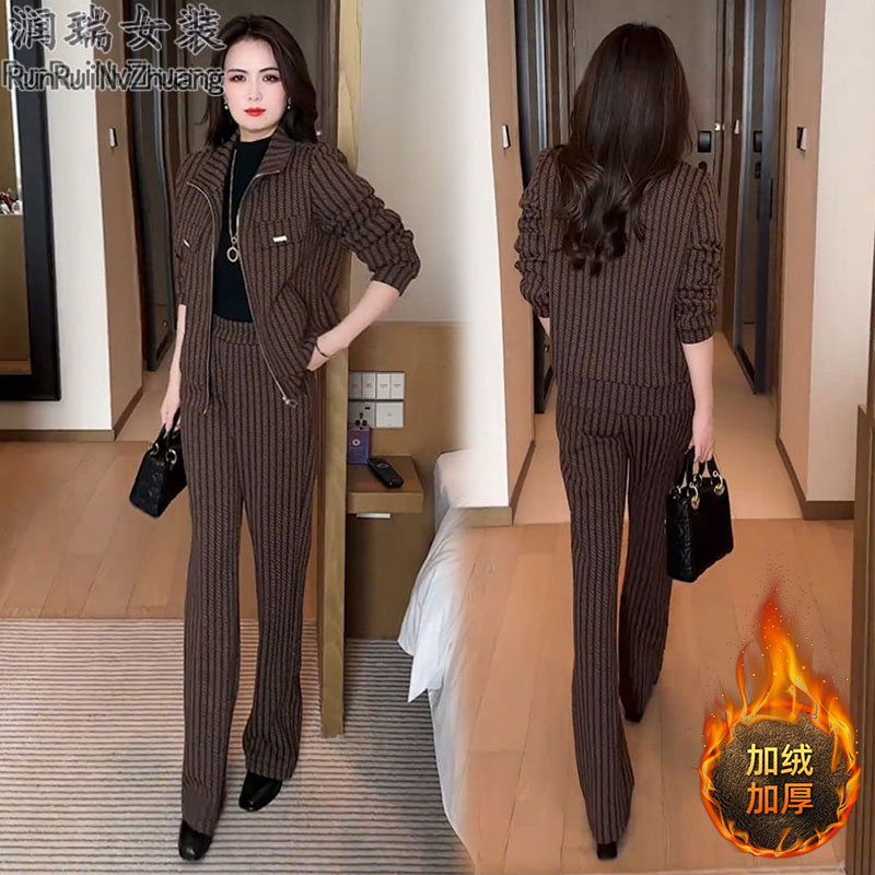 加绒大码时尚套装女2025冬季新款洋气妈妈装条纹休闲风宽松两件套