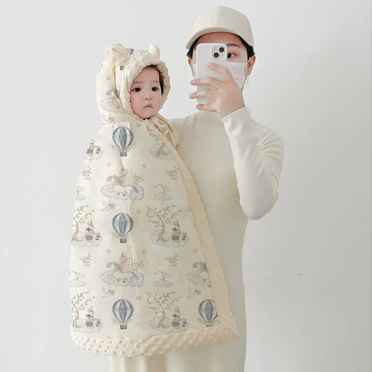 婴儿斗篷披风宝宝外出小月龄儿童披肩秋冬装外套防风加厚保暖男女