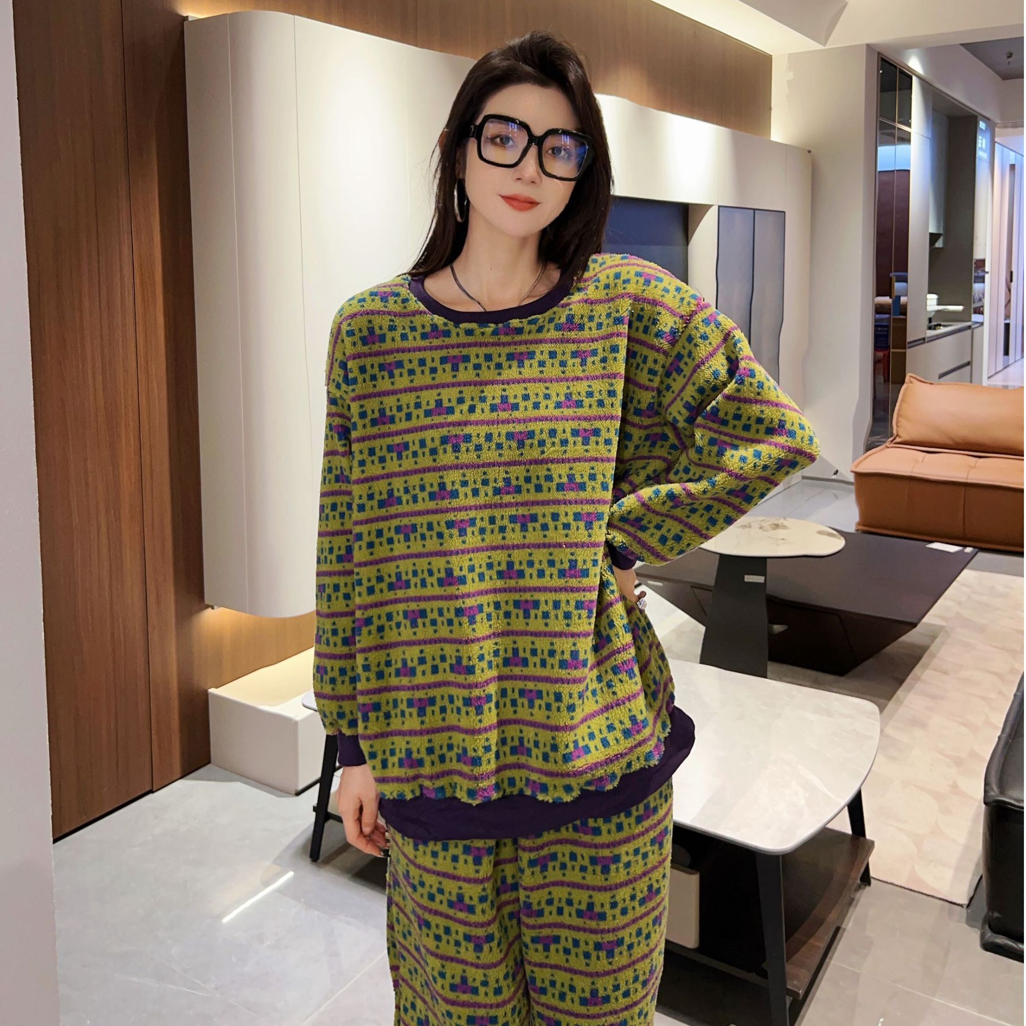 大码珊瑚绒睡衣加绒加厚保暖锁温女款秋冬套头睡衣长袖收口不钻风