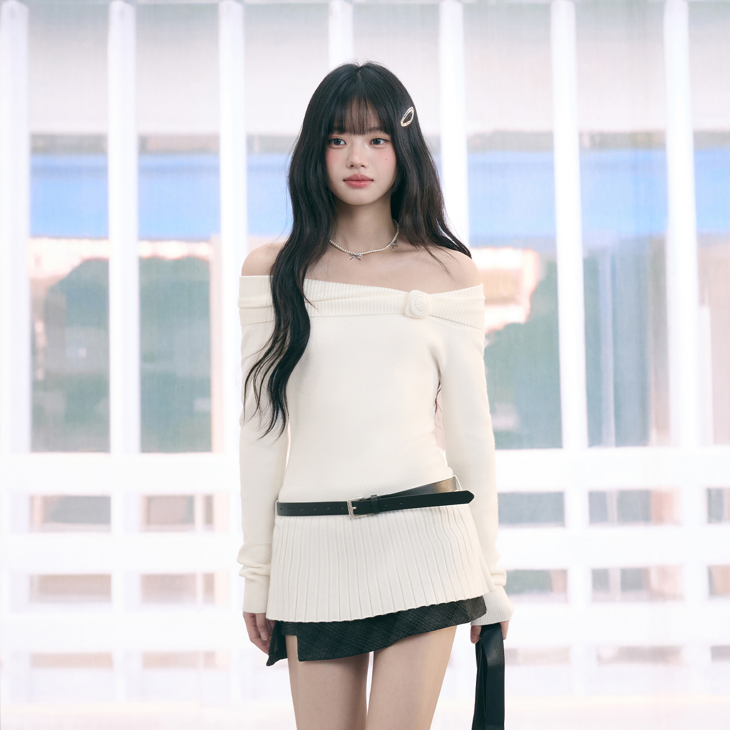 WEEKEND HUB一字肩花朵设计针织上衣女韩系早秋超好看单穿上衣