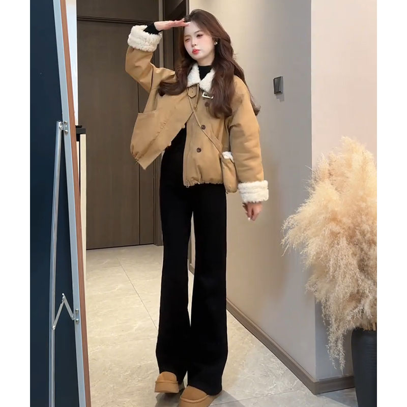 今年美拉德风穿搭一整套女新款2025早秋打底衫百搭外套裤子三件套