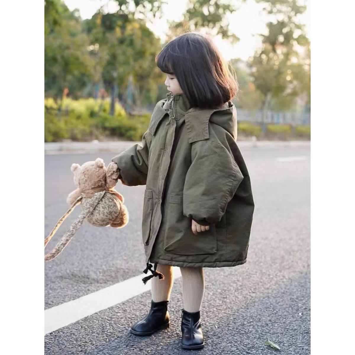 YeeHoO/英氏【断码】韩国童装女童外套秋冬款2025款加绒加厚派克