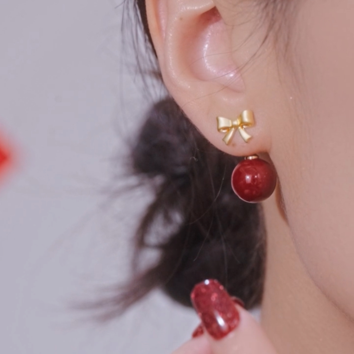 铜合金耳饰 一款两戴复古金色蝴蝶结酒红色珠珠简约秋冬百搭耳环