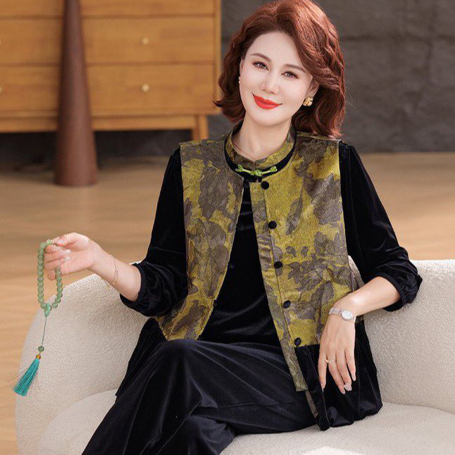 秋季新款时尚减龄国风胖妈妈套装马甲三件套春秋中老年女装大码