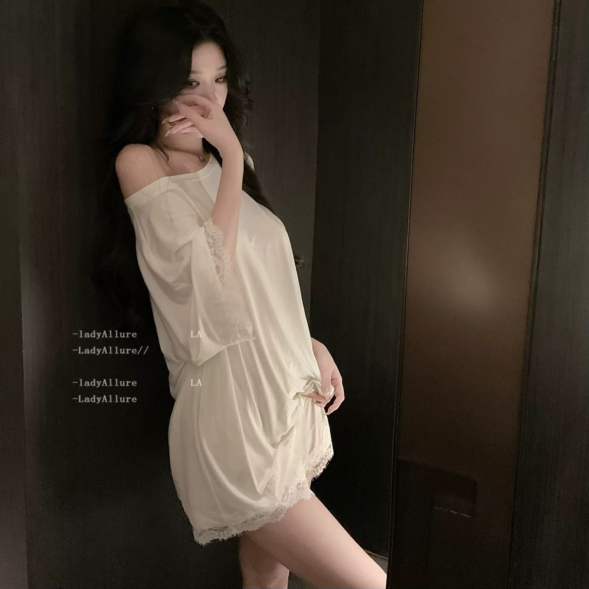 「LA」温婉姐姐*原创设计韩版宽松斜肩蕾丝短袖T恤女睡衣套装