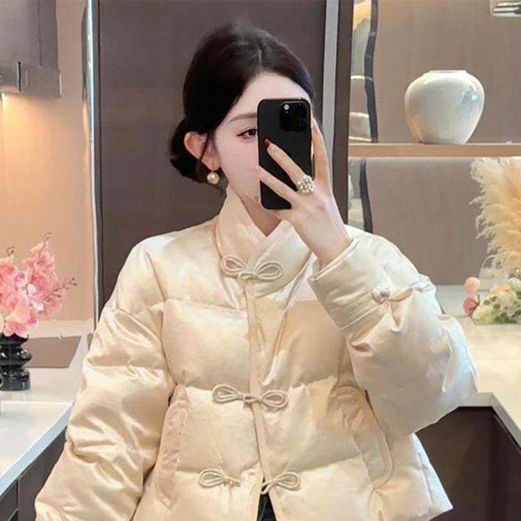 新中式国风盘扣加厚棉服女2025冬季新款新年战袍时尚保暖短款外套