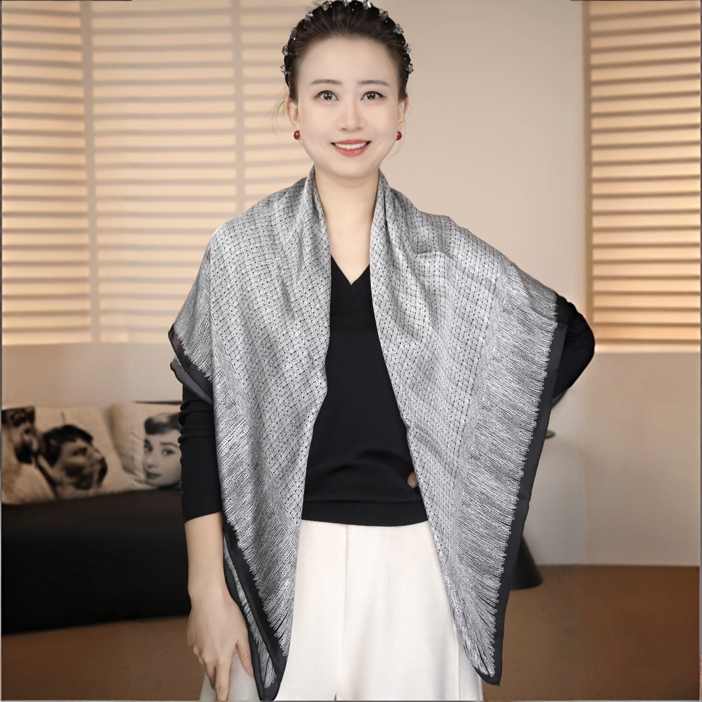 【小香风】宫丽106x106cm6A纯100桑蚕丝素绉缎大方巾时尚百搭