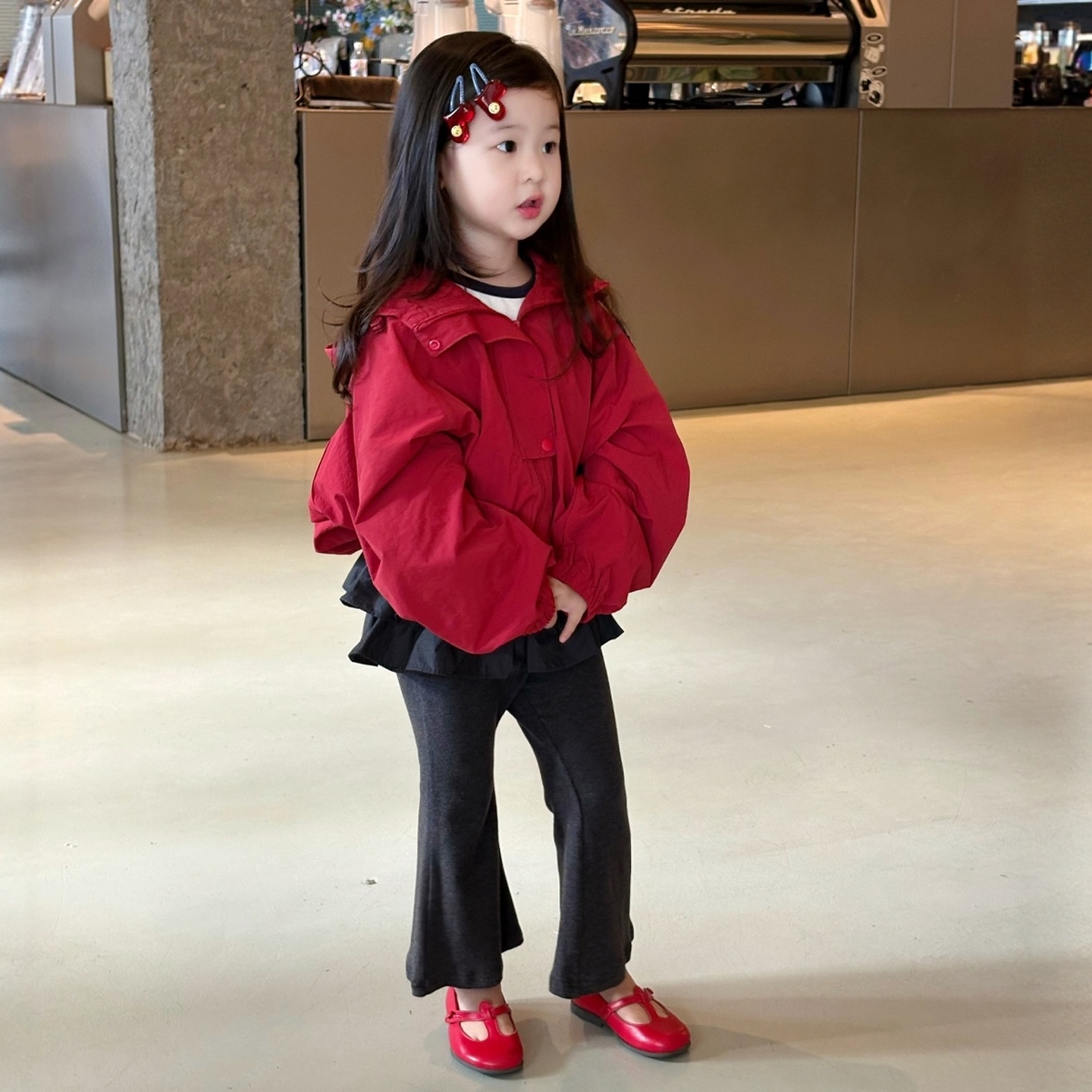 女童外套2025秋季新款儿童连帽宝宝上衣洋气小女孩休闲夹克冲锋衣
