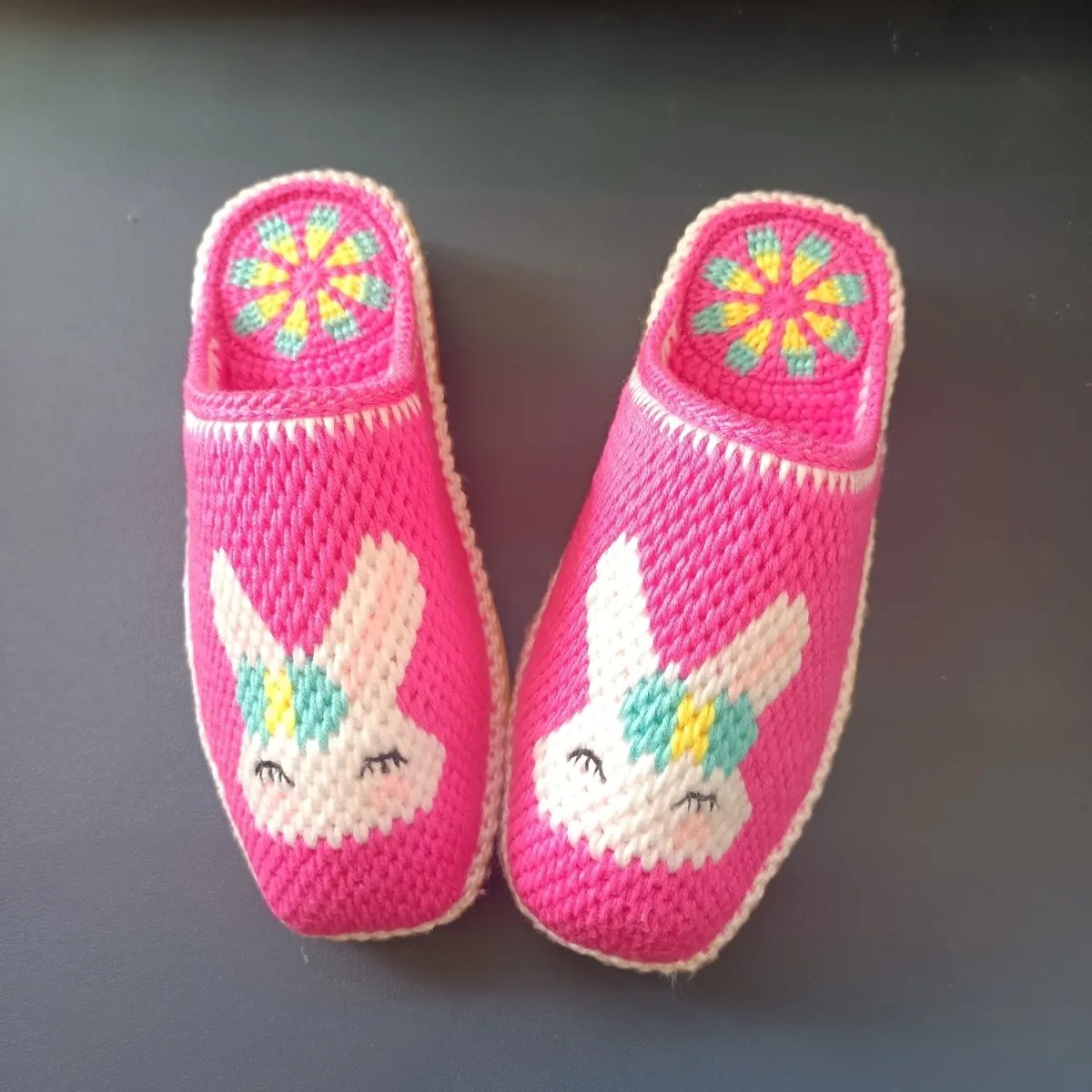 纯手工钩织毛线拖鞋成品防滑耐磨小兔子款