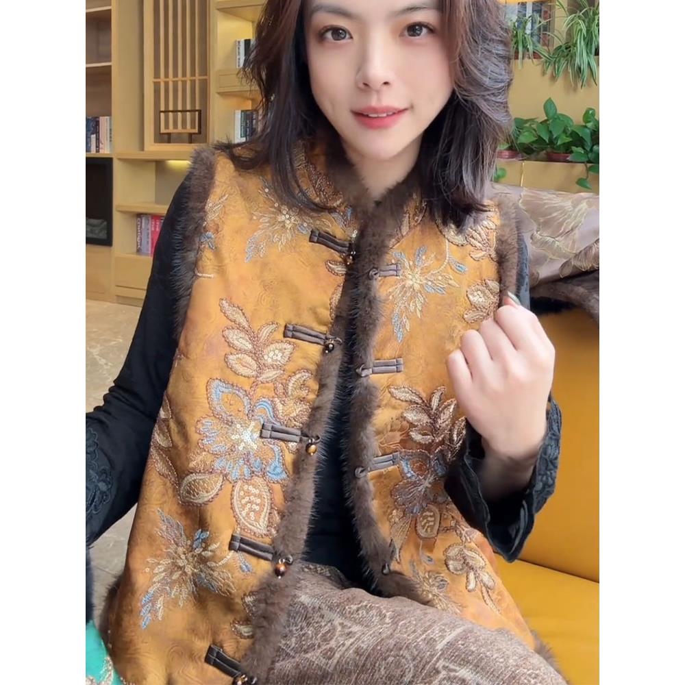 新中式女装国风唐装外套叠穿刺绣马甲宋锦上衣女2025新款坎肩马夹