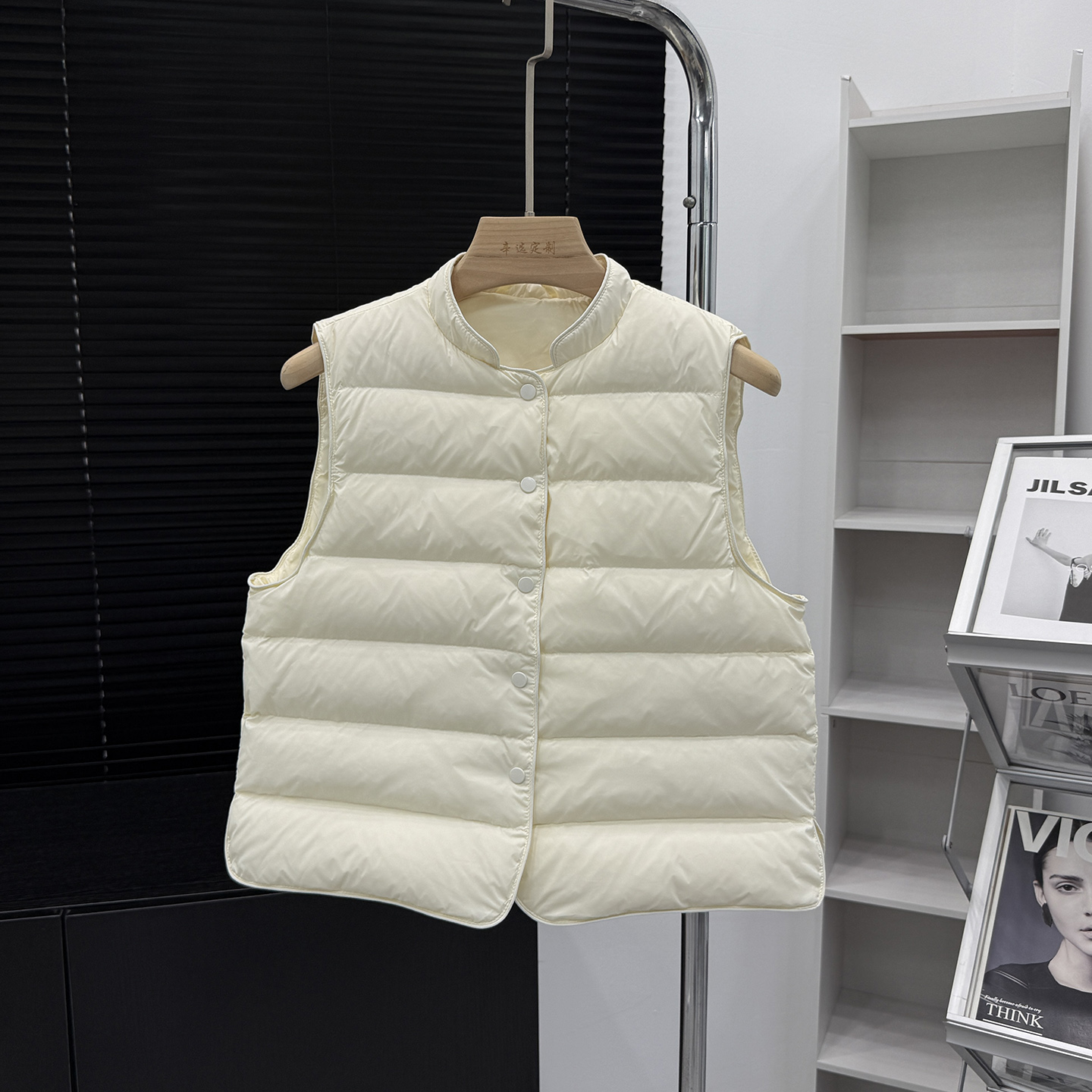 羽绒马甲女2025新款白鸭绒背心保暖立领羽绒轻薄内胆无袖羽绒服