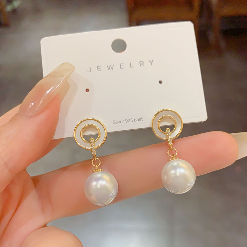 铜合金耳饰 精致百搭微镶锆石耳钉小众设计感网红通勤耳环