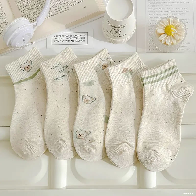 韩版可爱卡通袜子女士船袜秋冬夏季学生透气防臭百搭ins潮短筒袜