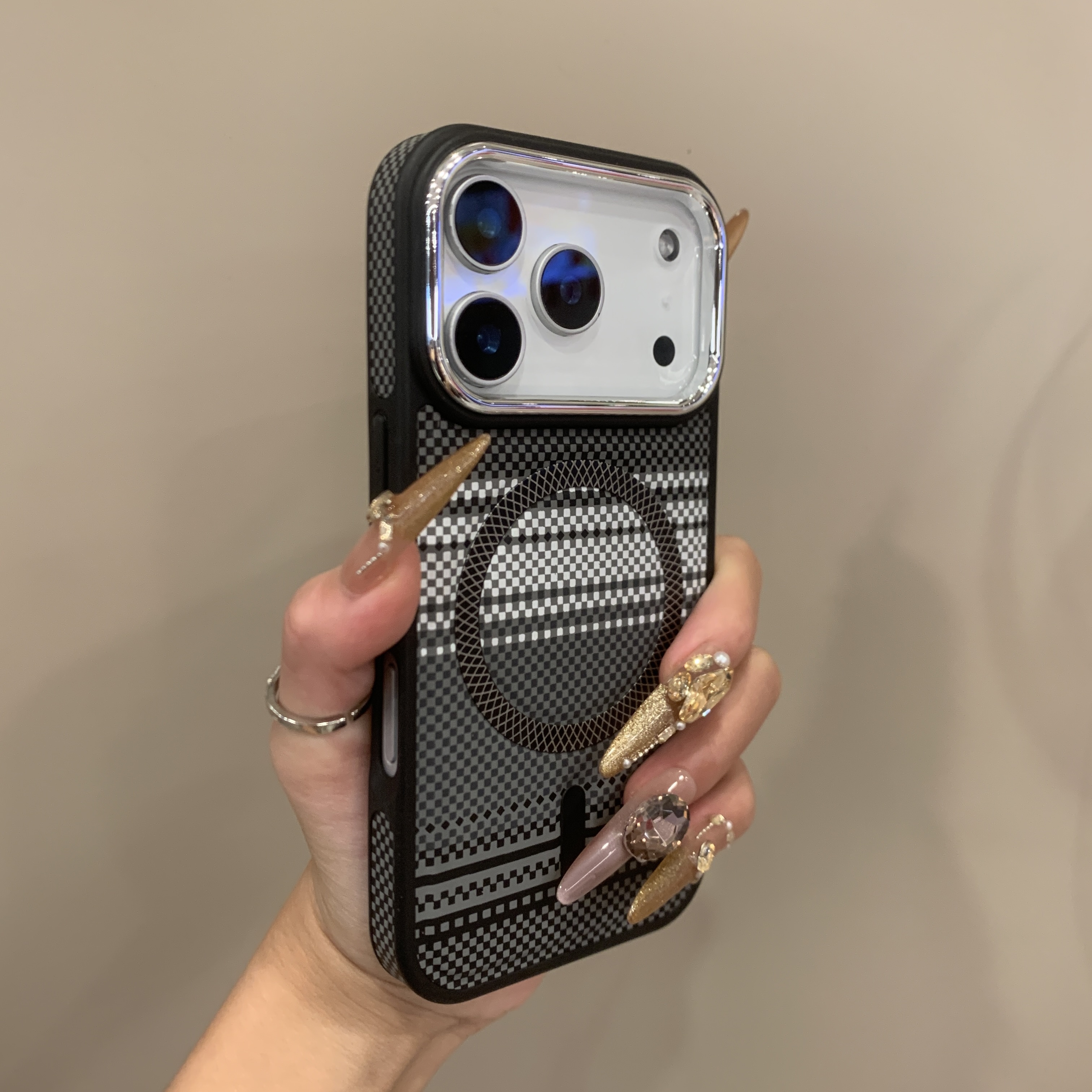 新款电镀碳纤维纹适用苹果17Promax 磁吸16时尚15个性14手机壳