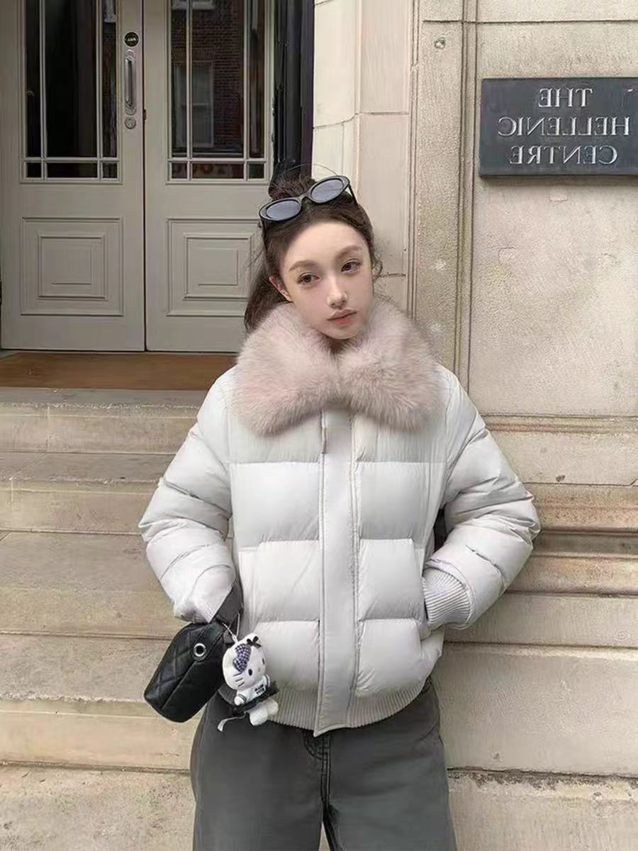 板栗可可 Bankelili'  软心泡芙'可拆卸毛领保暖白鸭绒羽绒服女冬