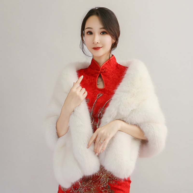 婚纱披肩冬季2025新款高档皮草结婚新娘礼服秀和服外搭斗篷披风厚