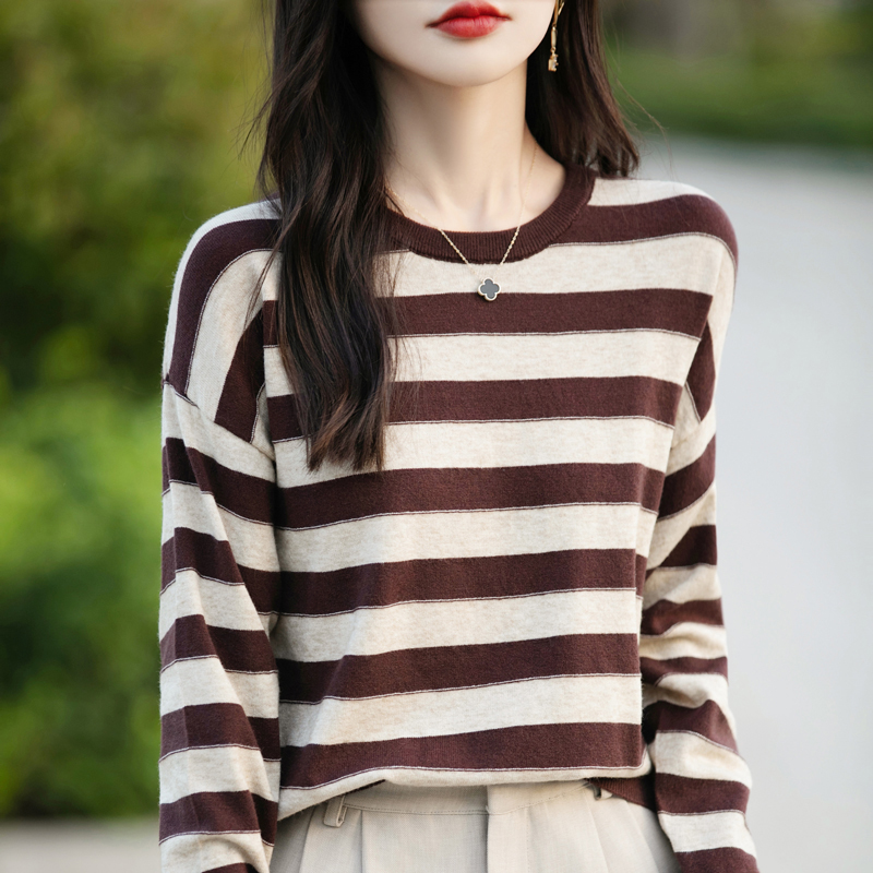 品牌女装圆领彩色条纹衫休闲宽松显瘦百搭毛衣条纹针织衫