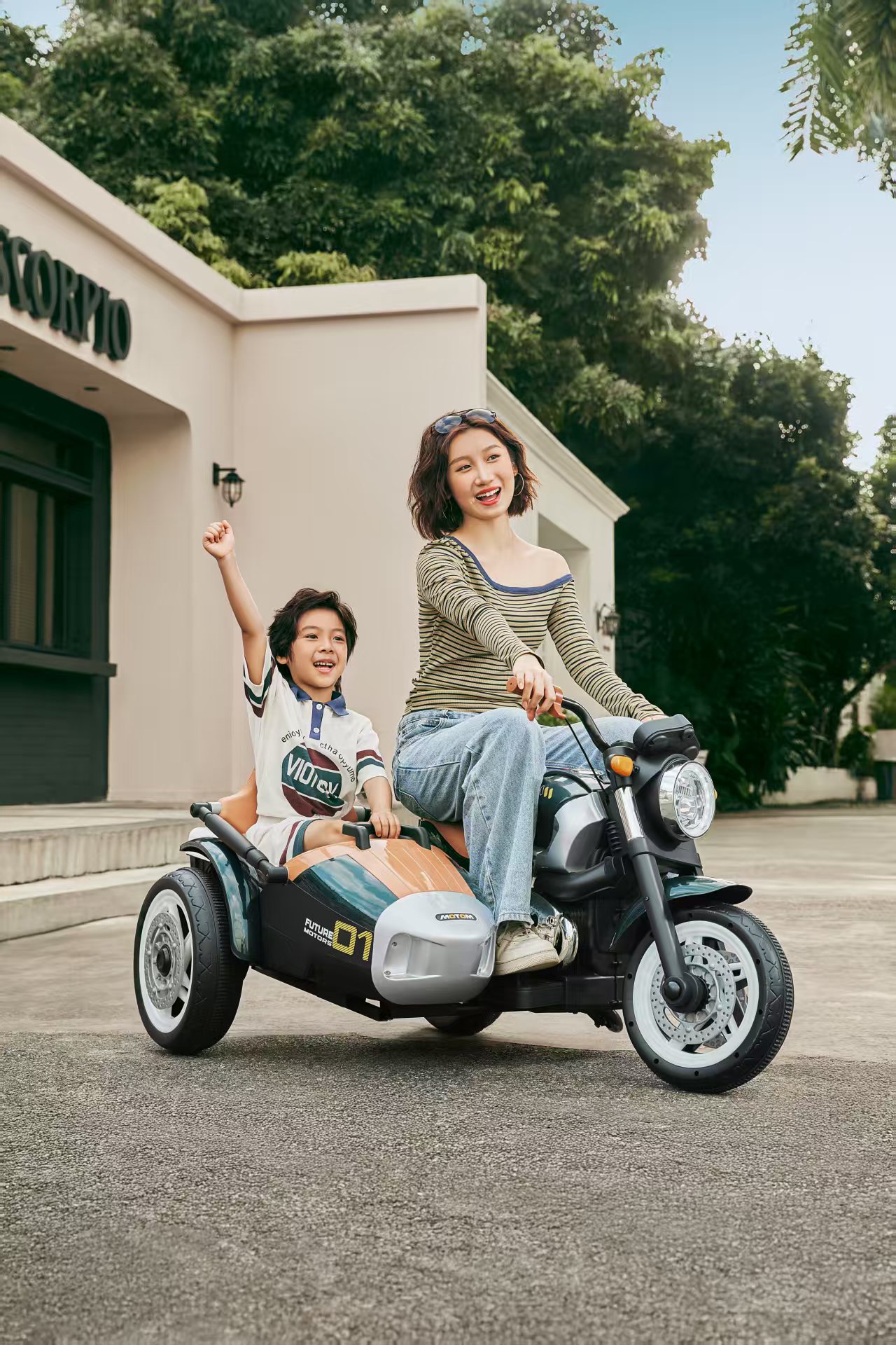 新款挎斗摩托车儿童电动玩具可坐双人加大动力加强适合男女宝宝