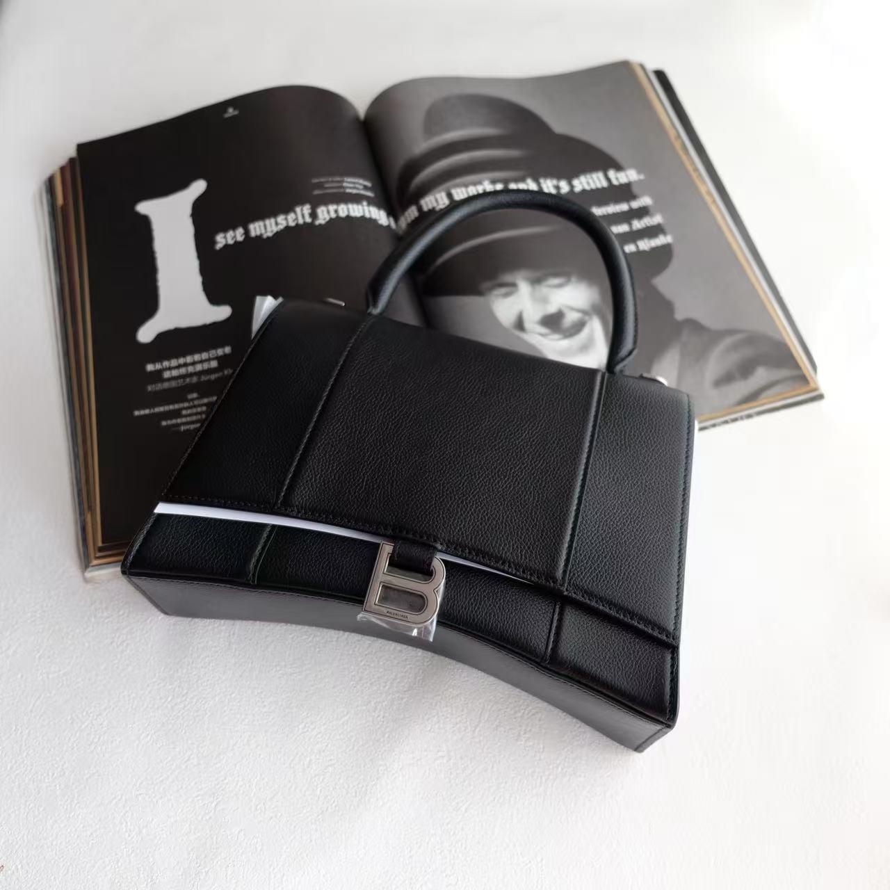 未使用 Balenciaga/巴黎世家 辣辣/经典黑银沙漏手提斜挎包