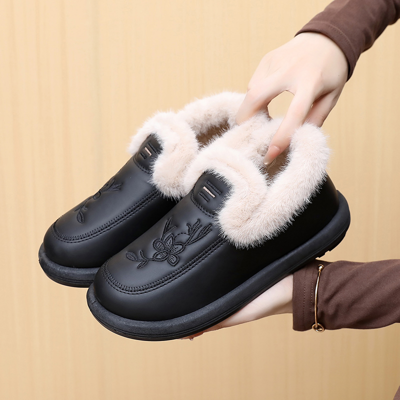 冬季新款棉鞋女一脚蹬女士加绒加厚保防滑中老年妈妈休闲棉靴