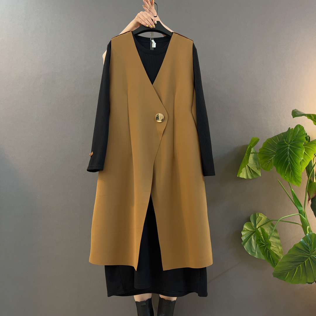 2025秋季新款时尚洋气宽松遮肉大码马甲打底裙两件套