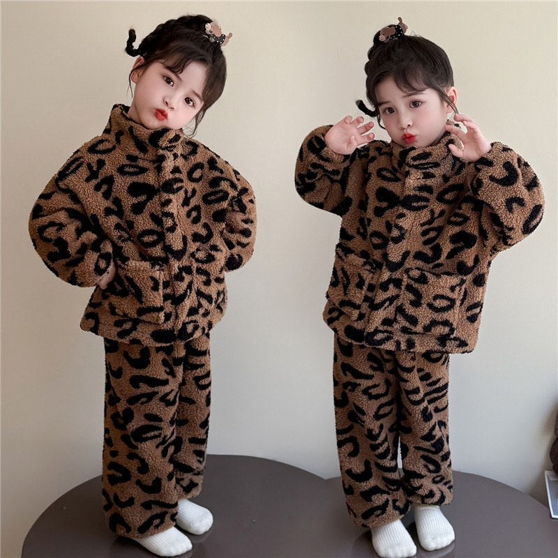 冬季加厚女宝宝珊瑚绒睡衣女童豹纹开衫加绒保暖家居服两件套装