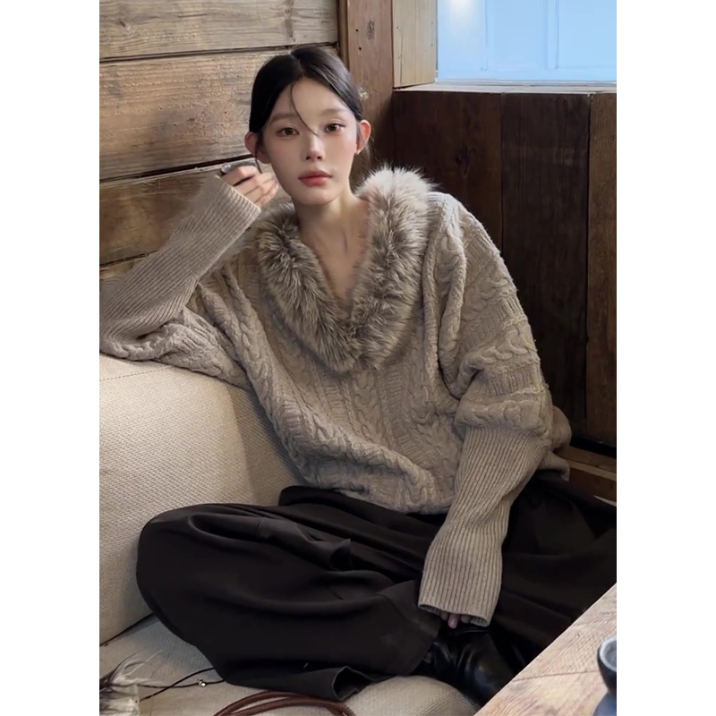 2025秋季新款女韩系穿搭毛毛宽松毛衣上衣百搭高腰显瘦阔腿长裤