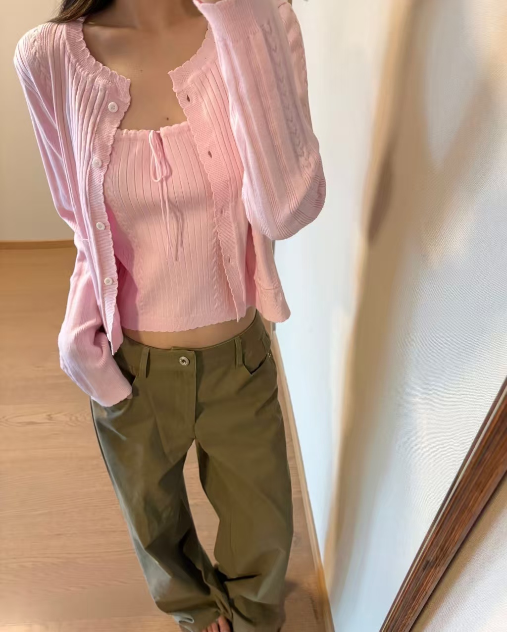 韩系粉色针织开衫女早秋新款慵懒风上衣辣妹吊带背心气质两件套装