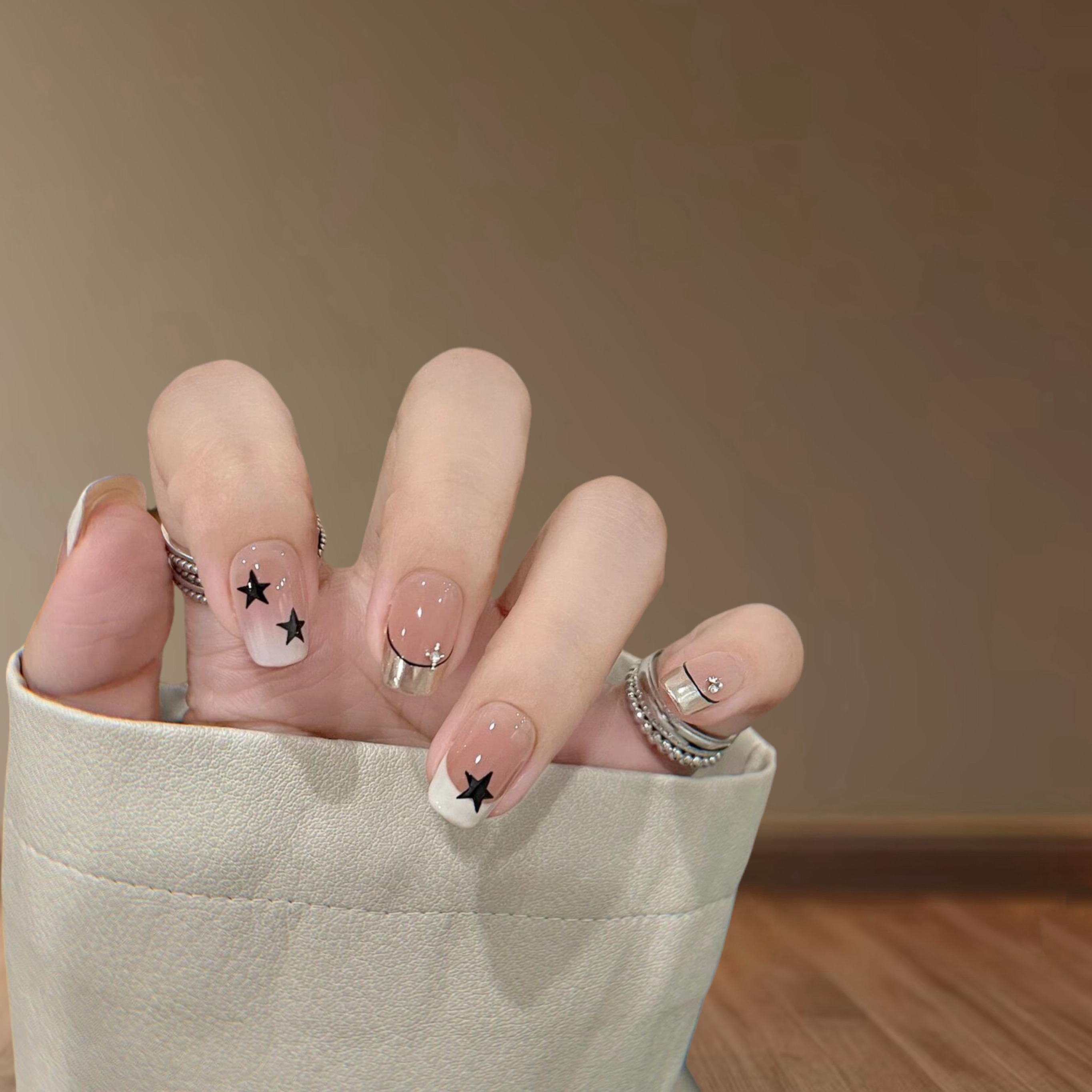 纯手工短款星星梦境猫眼穿戴甲甜辣韩系高级感美甲