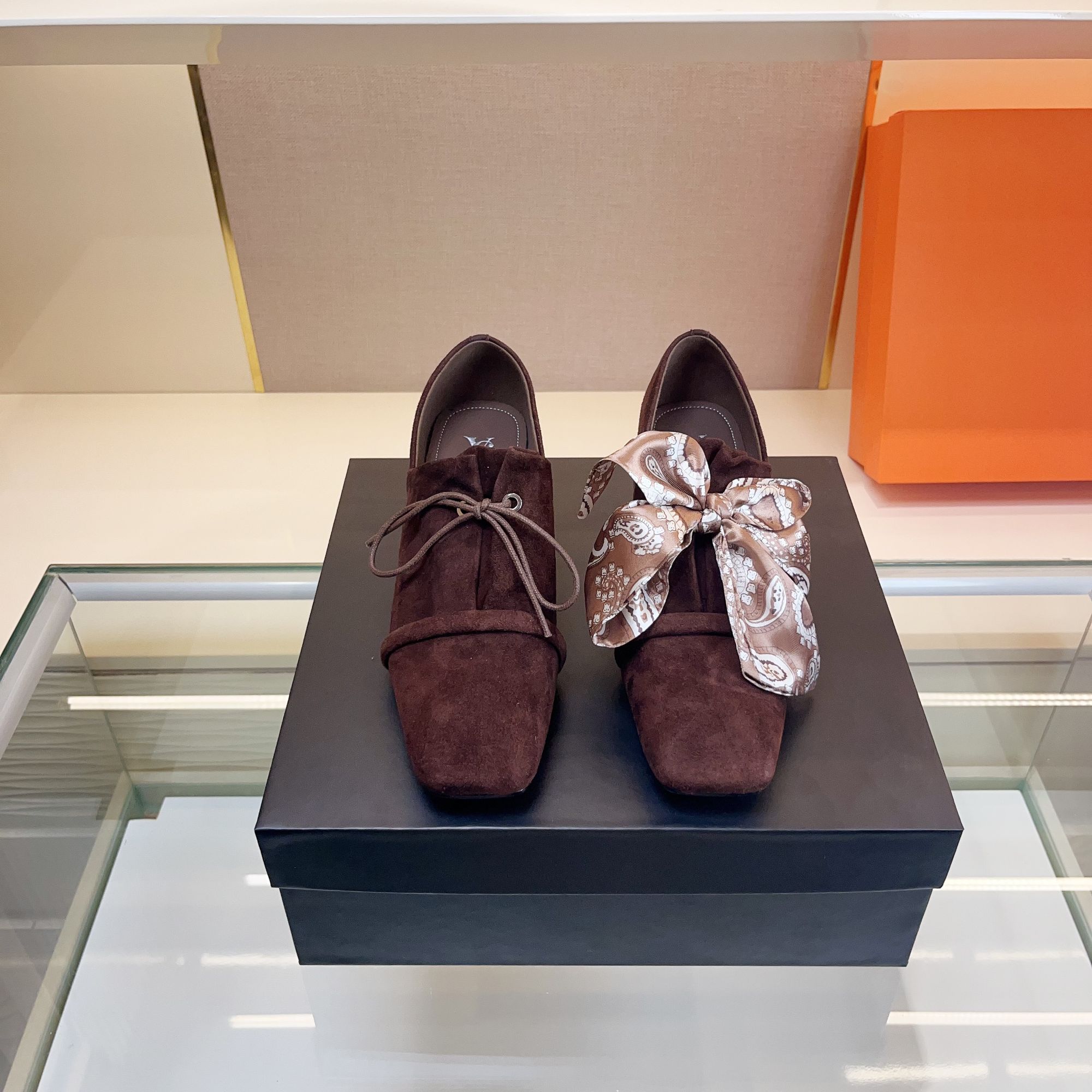 范戈希全羊皮5CM春秋休闲百搭软底粗跟方头浅口秋季单鞋买1赠3