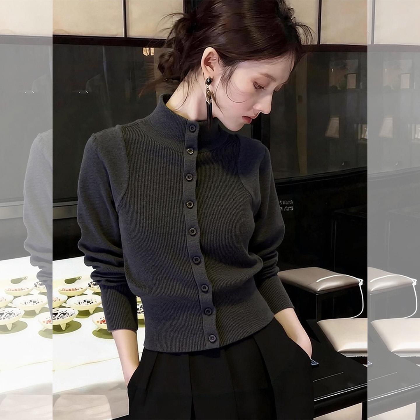 高级感深灰色高领毛衣女士初冬内搭短款超好看针织衫掐腰打底上衣