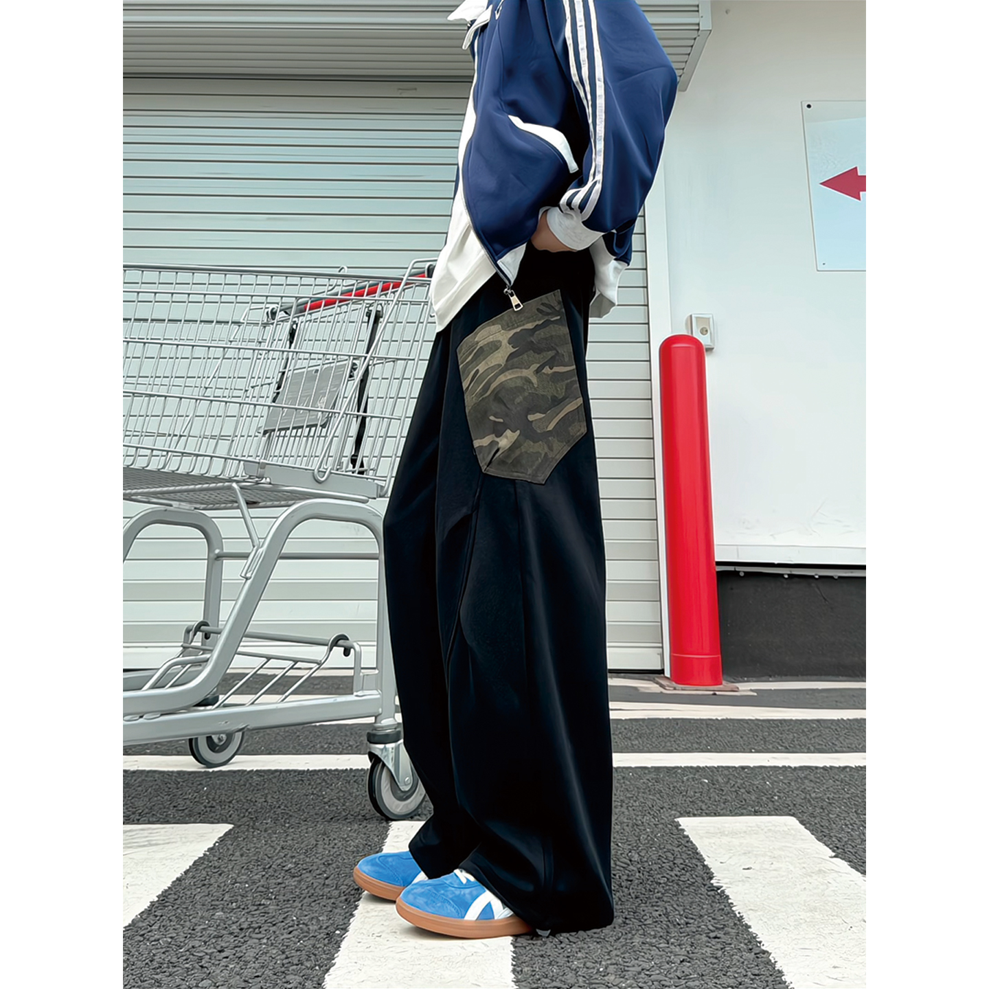 迷彩口袋拼接运动卫裤男款秋季美式复古潮牌阔腿裤弯刀微喇长裤子