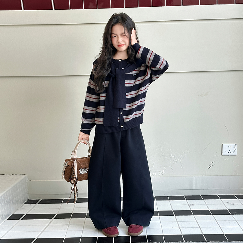 女童套装秋装2025新款儿童学院风针织外套女孩春秋季弯刀裤两件套