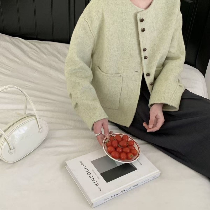 流行奥特莱斯短款秋冬大衣女款气质绿色毛呢外套小个子双面羊绒