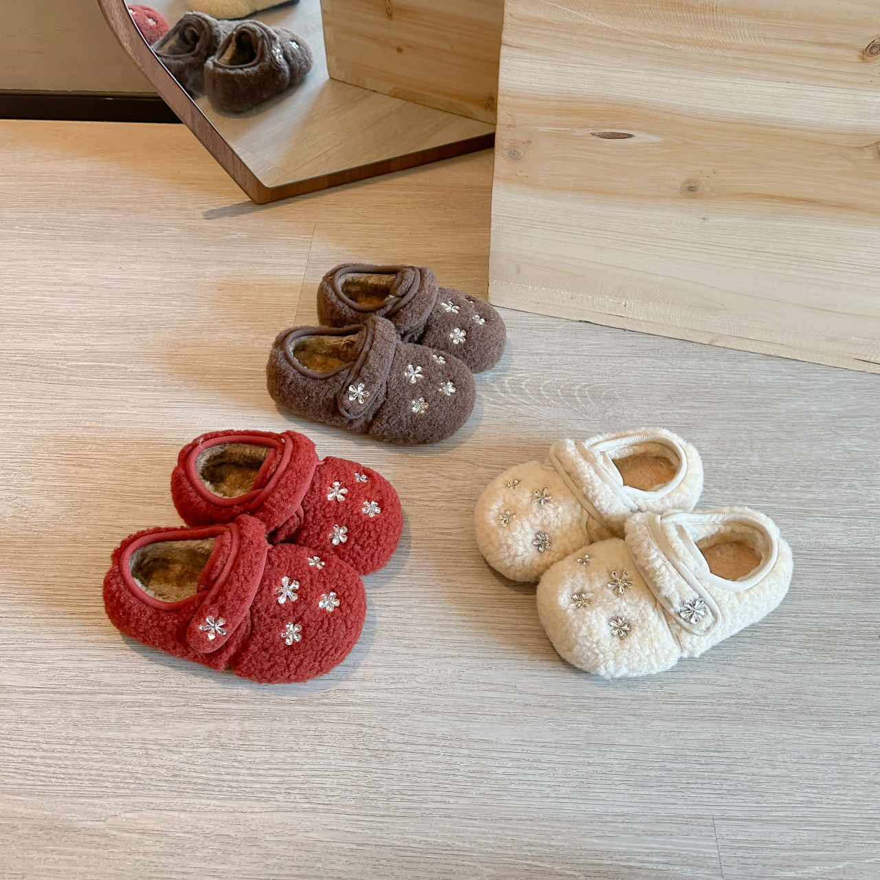 【奥莱专柜】2025冬季女童公主毛毛鞋豆豆鞋外穿加绒二棉毛绒绒韩式